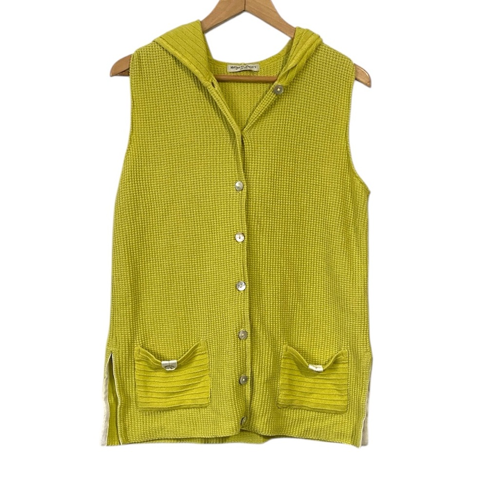 Margaret Winters Yellow Sleeveless Button-Up knit Sweater Vest button front XS